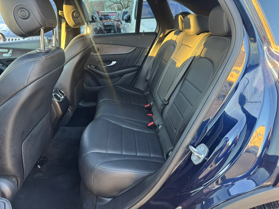 2019 Mercedes-Benz GLC GLC300 - Photo 12