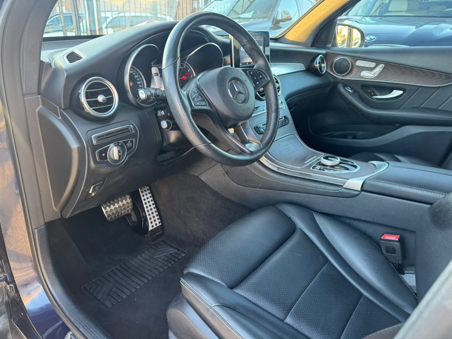 2019 Mercedes-Benz GLC GLC300 - Photo 10