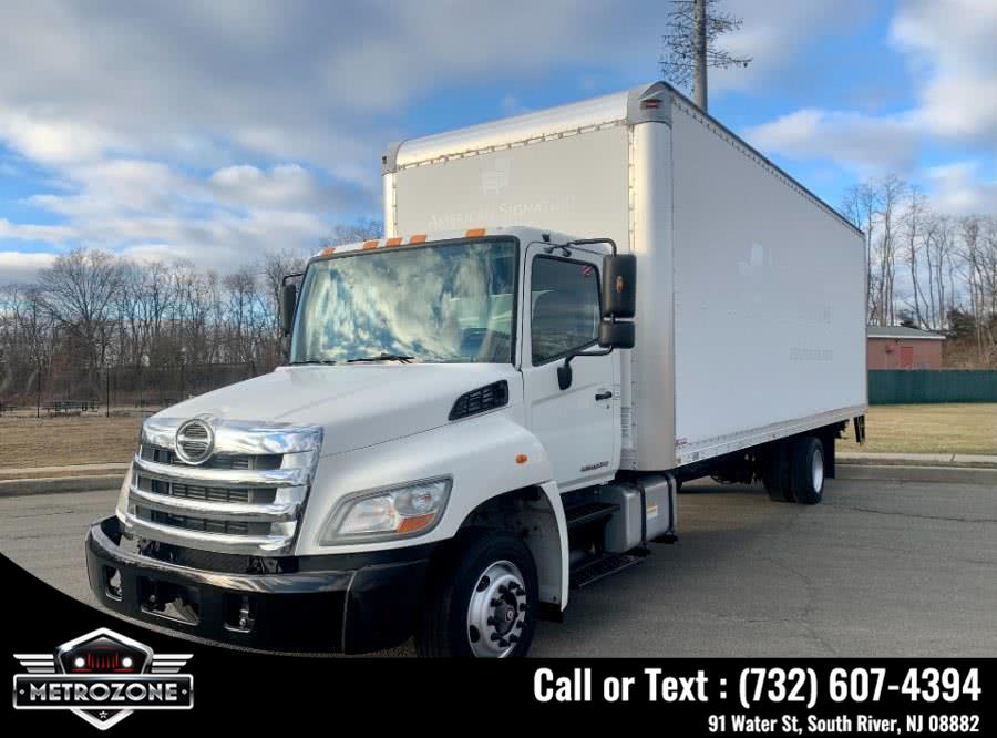 2013 Hino 258A/268A 26 Feet Box, available for sale in South River, New Jersey | Metrozone Motor Group. South River, New Jersey