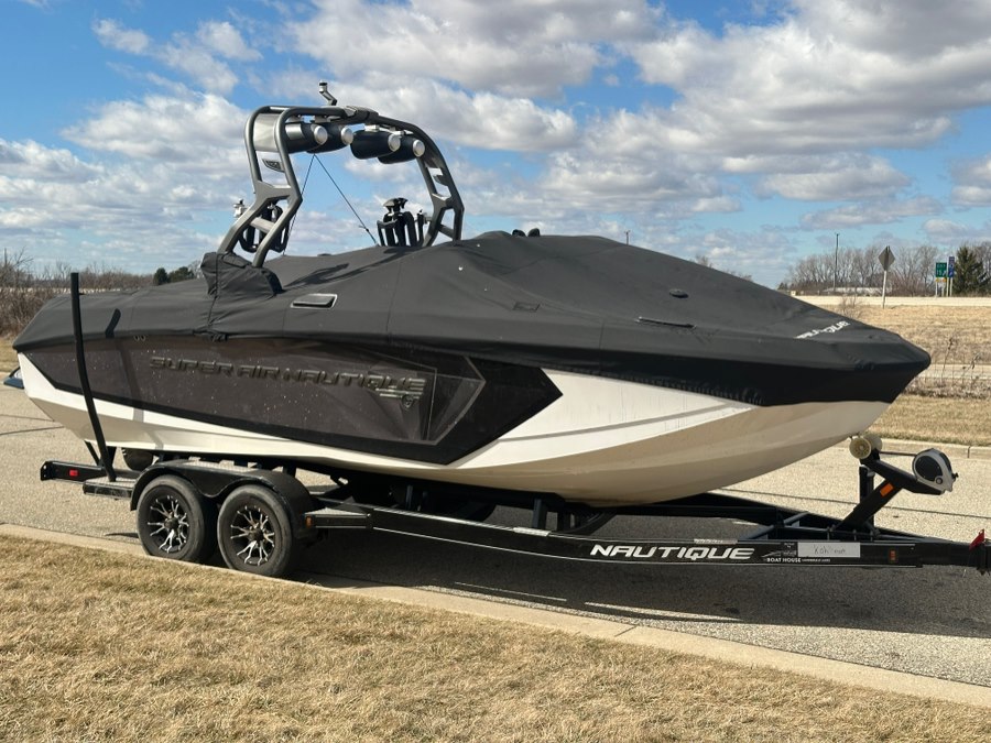 Used 2018 Nautique Super Air G23 in Darien, Wisconsin | Geneva Motor Cars. Darien, Wisconsin