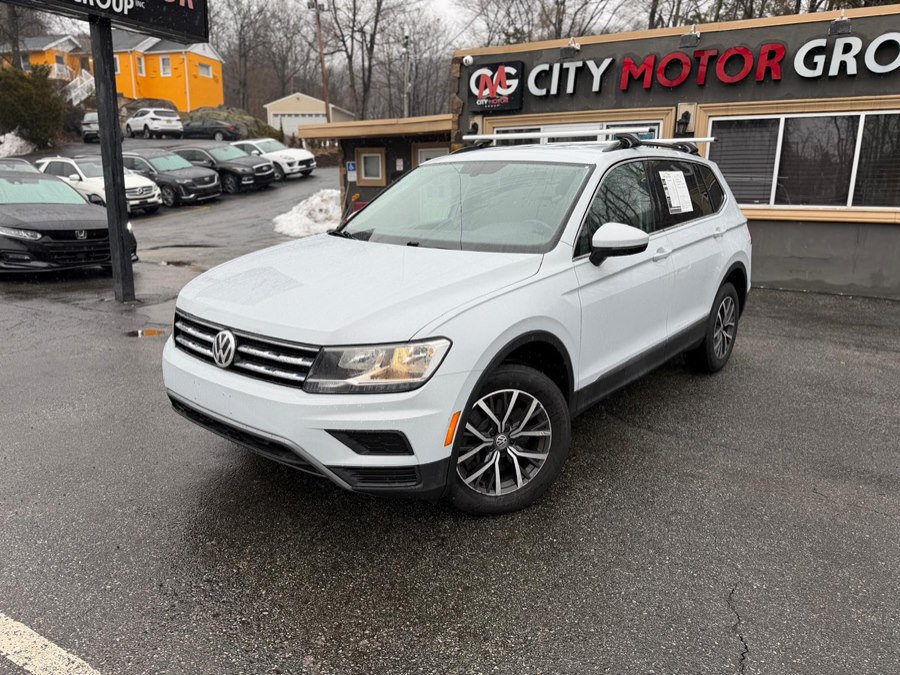 Pure White 2018 Volkswagen Tiguan SE 4Motion SUV / Crossover All-Wheel Drive Automatic
