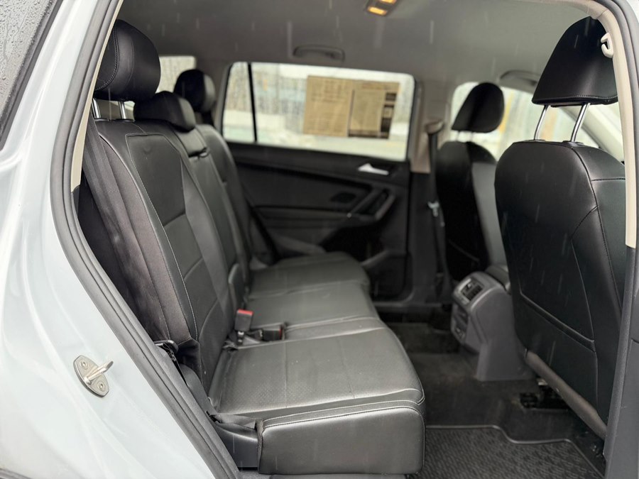2018 Volkswagen Tiguan SE - Photo 6
