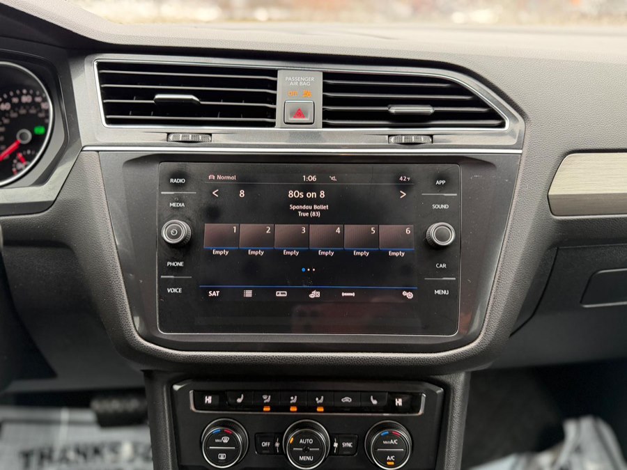 2018 Volkswagen Tiguan SE - Photo 25