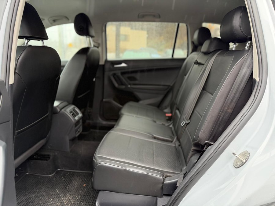 2018 Volkswagen Tiguan SE - Photo 16