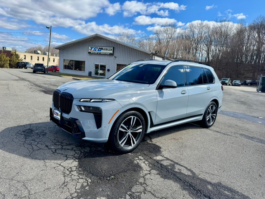 2025 BMW X7 xDrive40i's photo