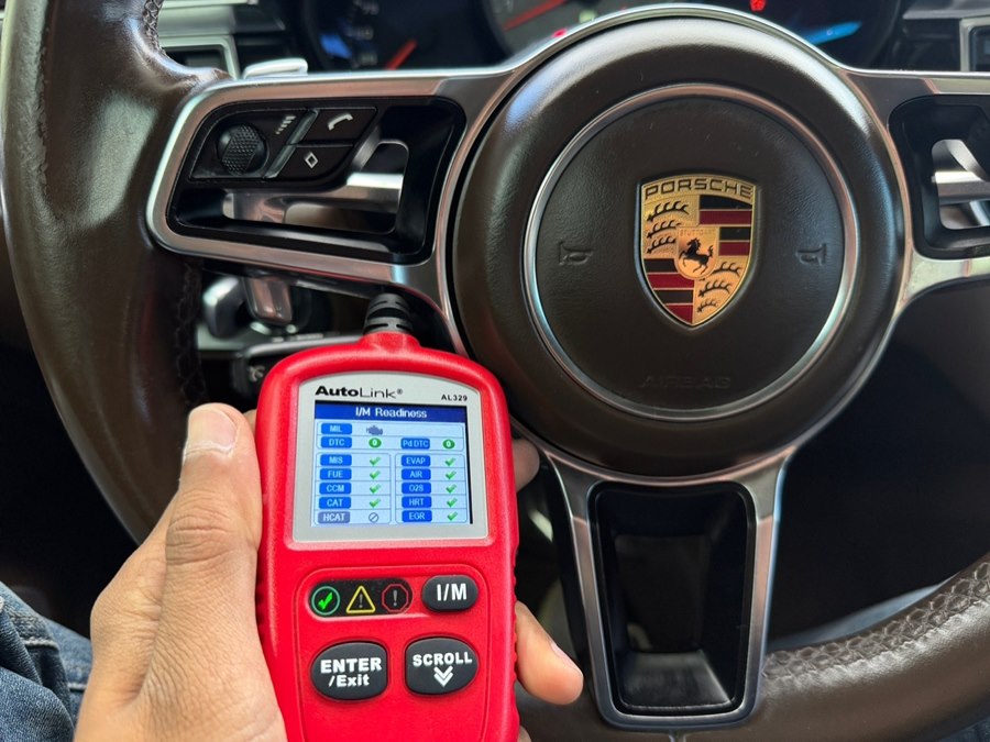 2016 Porsche Macan S - Photo 31