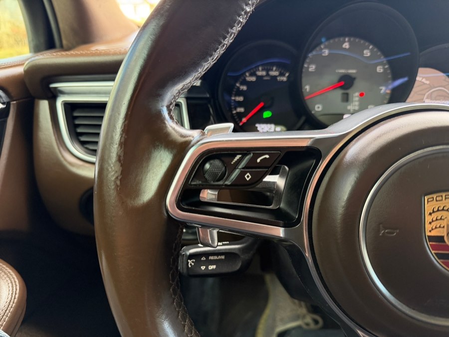 2016 Porsche Macan S - Photo 16