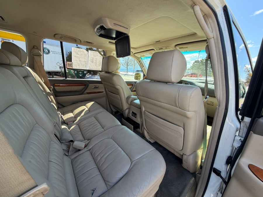 2006 Lexus LX 470 - Photo 24