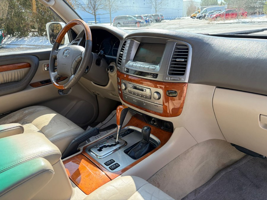 2006 Lexus LX 470 - Photo 17