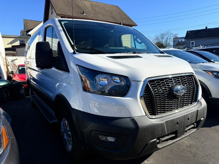 Oxford White 2024 Ford Transit Cargo Van Rear-Wheel Drive Automatic