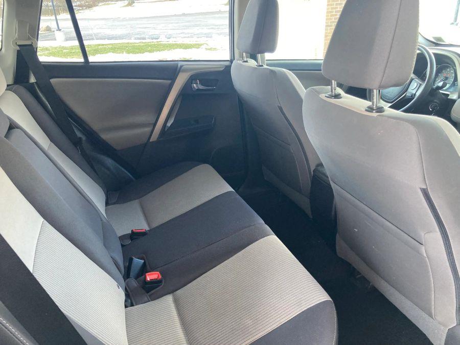 Toyota Rav4 photo 18