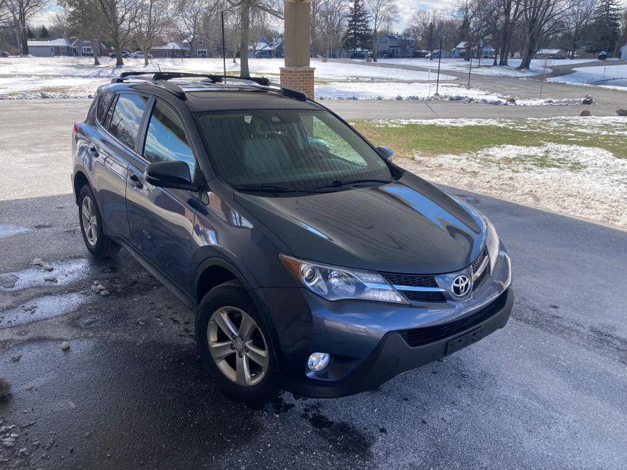Toyota Rav4 photo 2