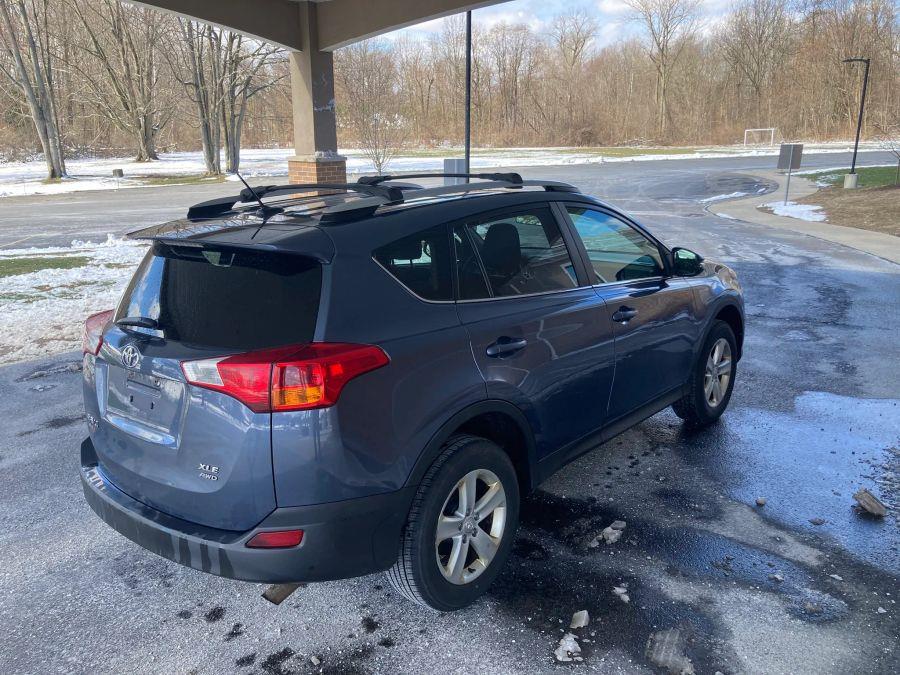 Toyota Rav4 photo 5