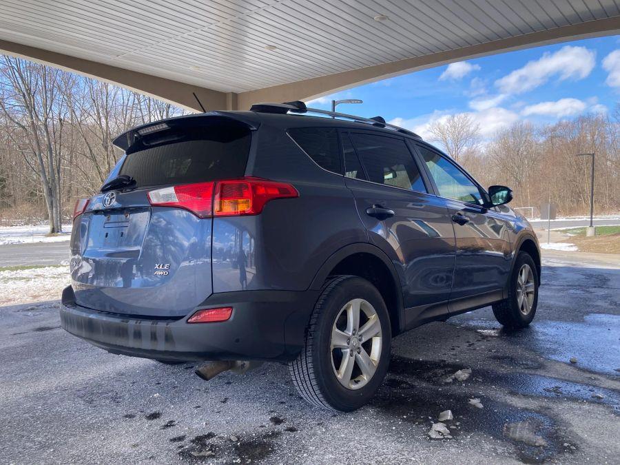 Toyota Rav4 photo 6