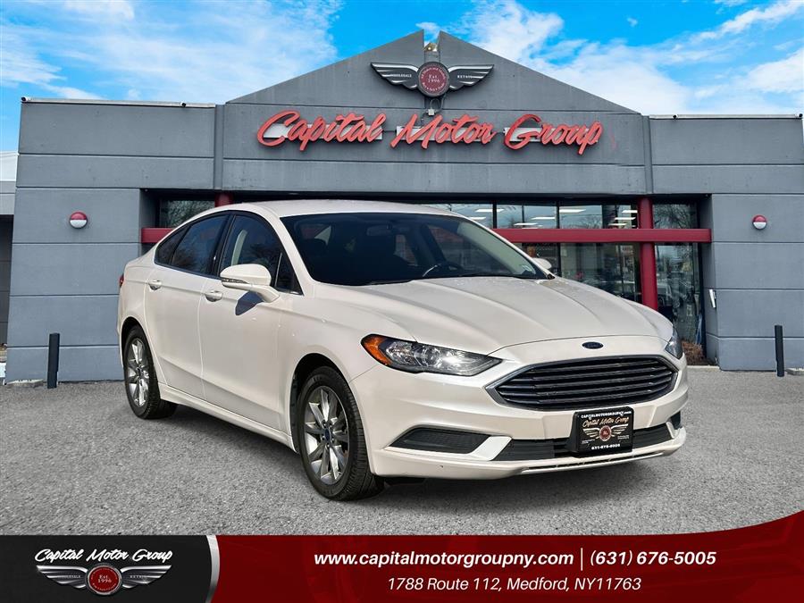 White 2017 Ford Fusion SE Sedan Front-Wheel Drive Automatic