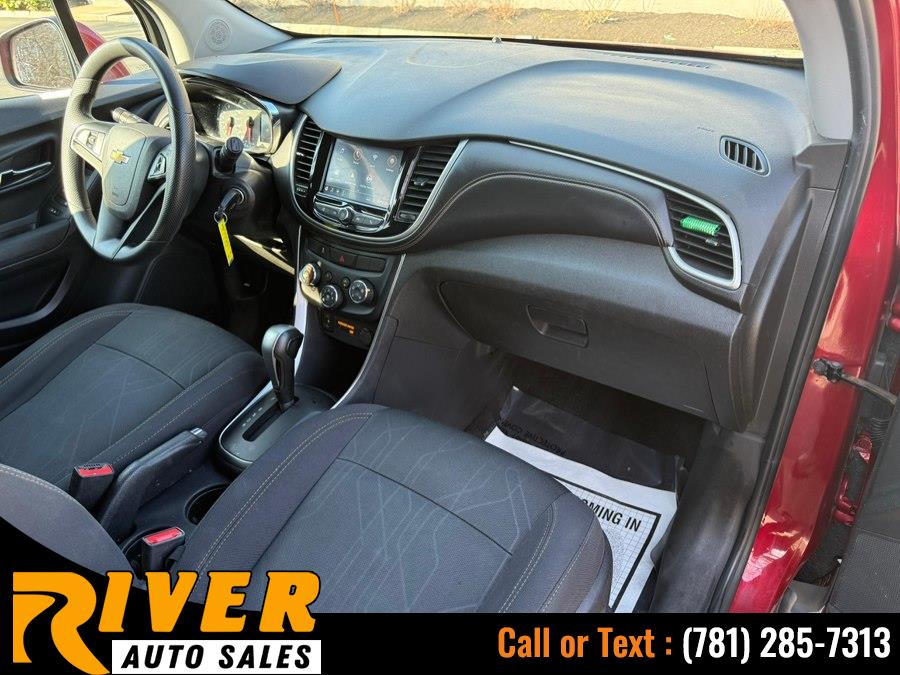 2020 Chevrolet Trax LT - Photo 14