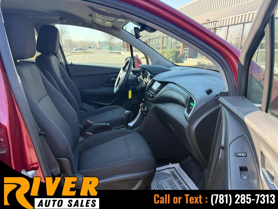 2020 Chevrolet Trax LT - Photo 15