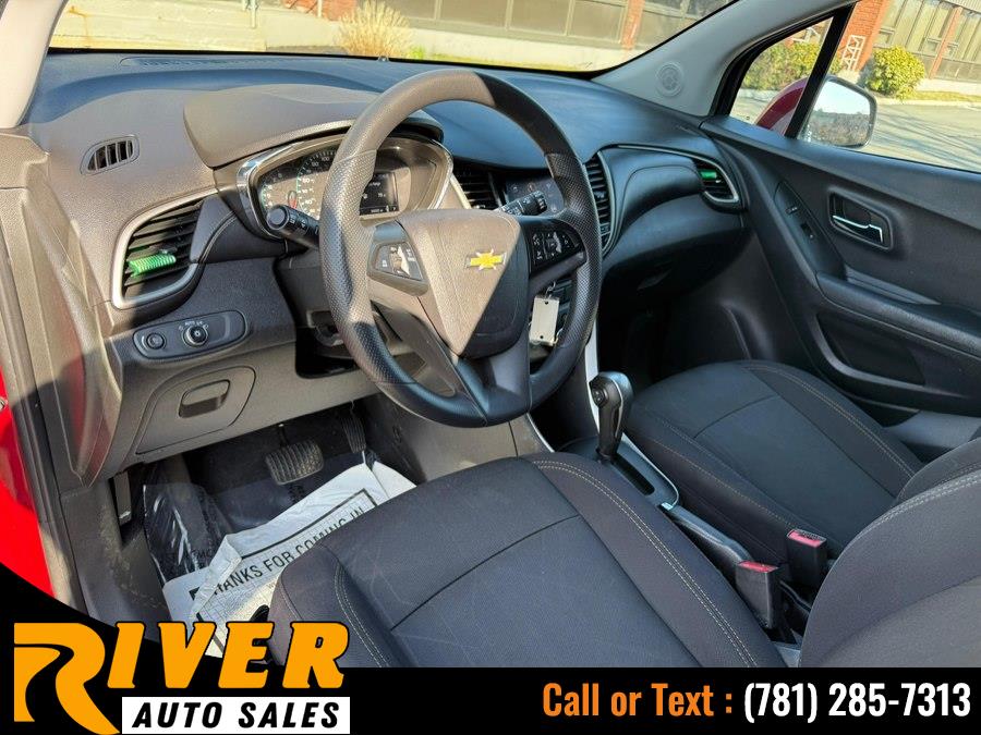 2020 Chevrolet Trax LT - Photo 16