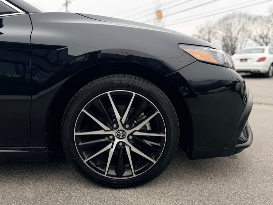 2023 Toyota Camry SE - Photo 8