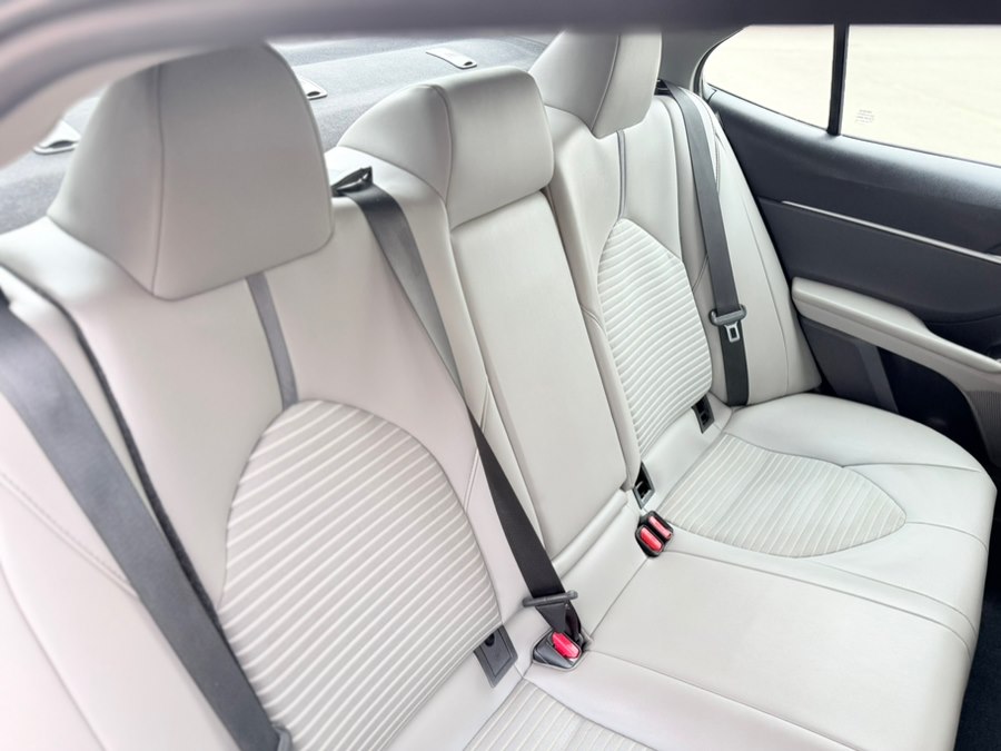 2023 Toyota Camry SE - Photo 25