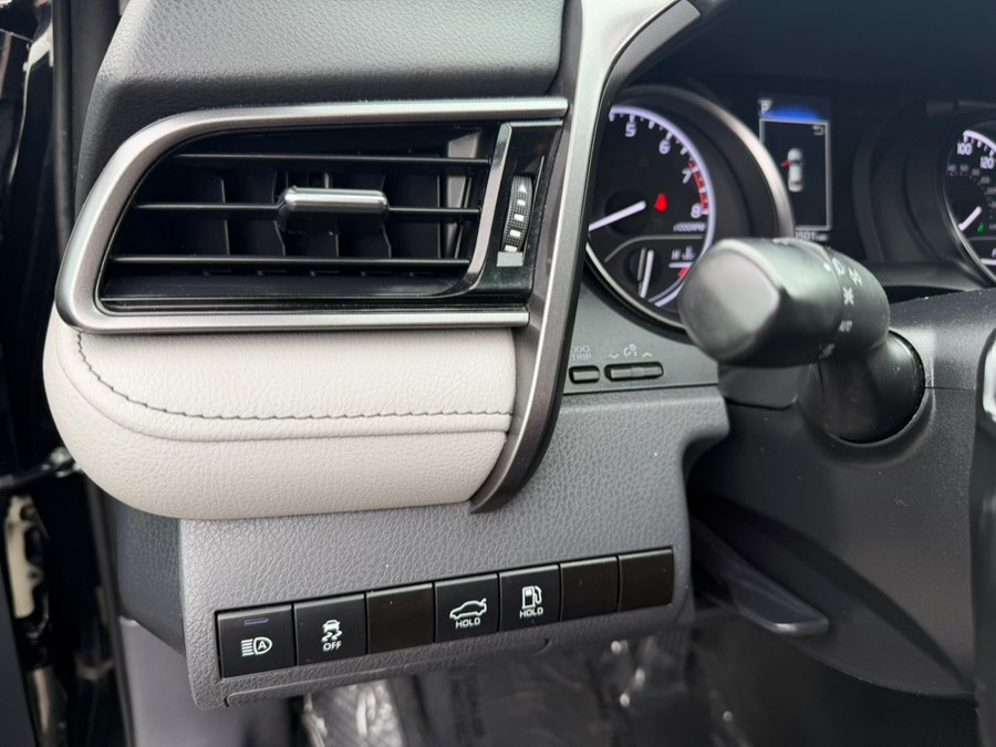 2023 Toyota Camry SE - Photo 28
