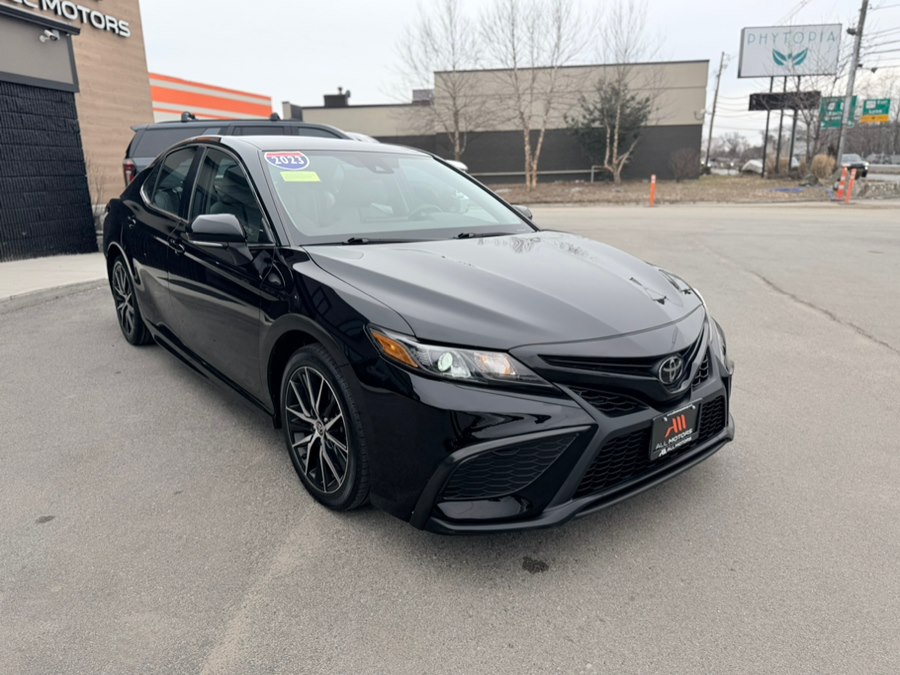 2023 Toyota Camry SE - Photo 7