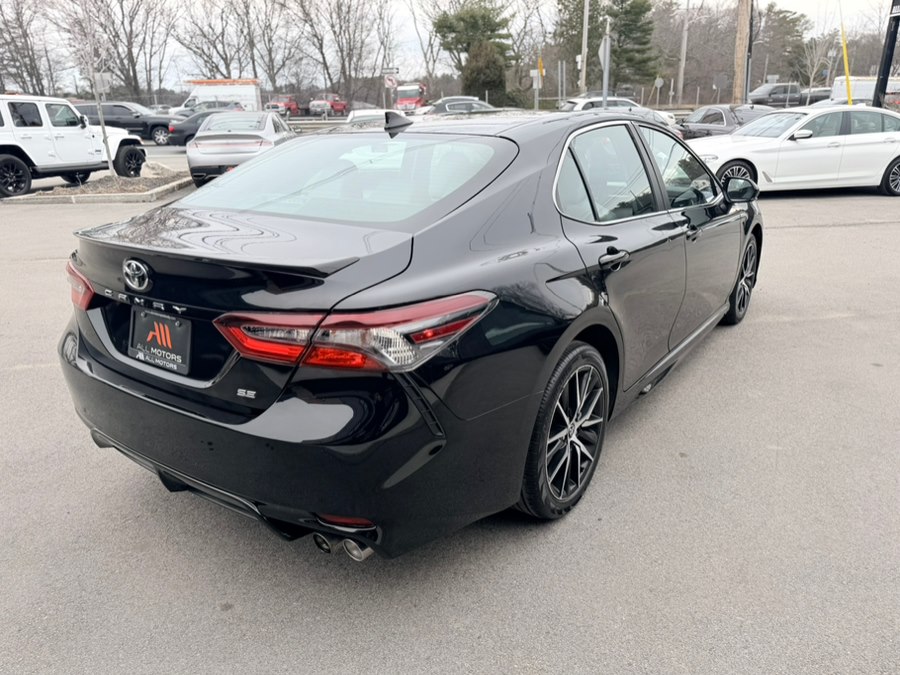 2023 Toyota Camry SE - Photo 6