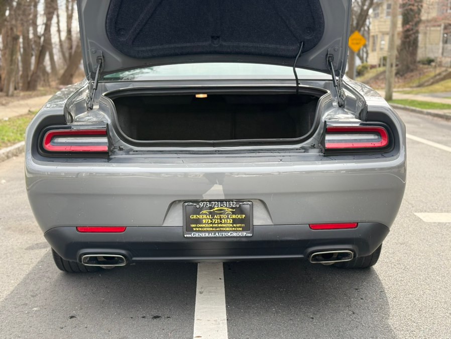 2019 Dodge Challenger SXT - Photo 6