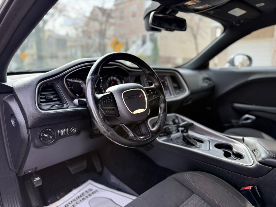 2019 Dodge Challenger SXT - Photo 14