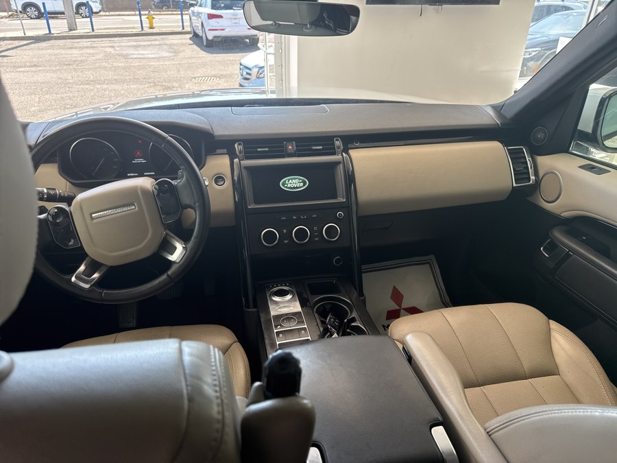 2020 Land Rover Discovery SE - Photo 10