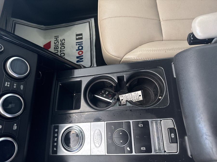 2020 Land Rover Discovery SE - Photo 14