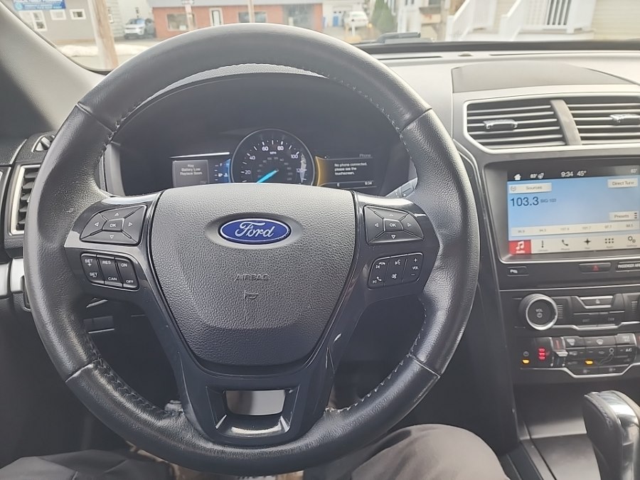 2017 Ford Explorer XLT - Photo 9