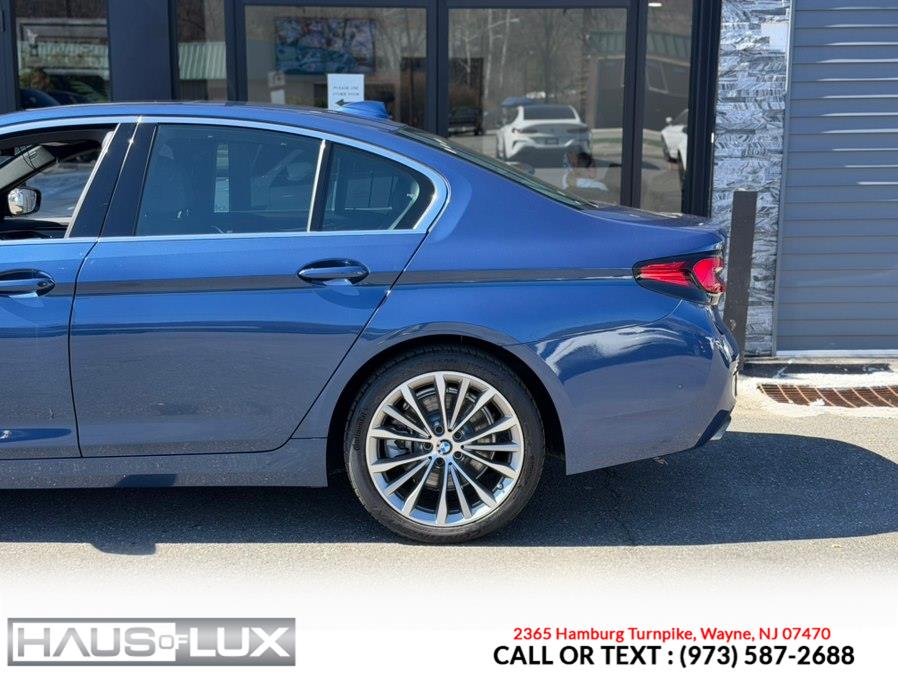 2021 BMW 5 Series 530i - Photo 9