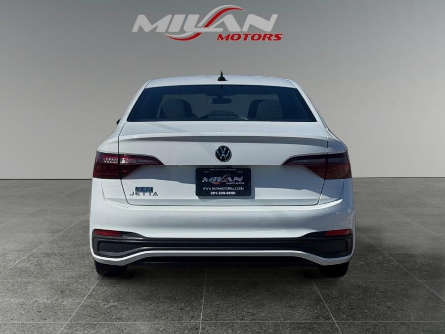 2023 Volkswagen Jetta Sport - Photo 3