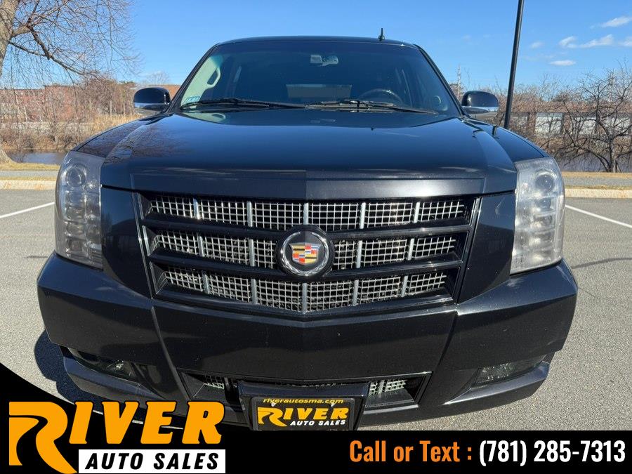 2013 Cadillac Escalade AWD Premium's photo