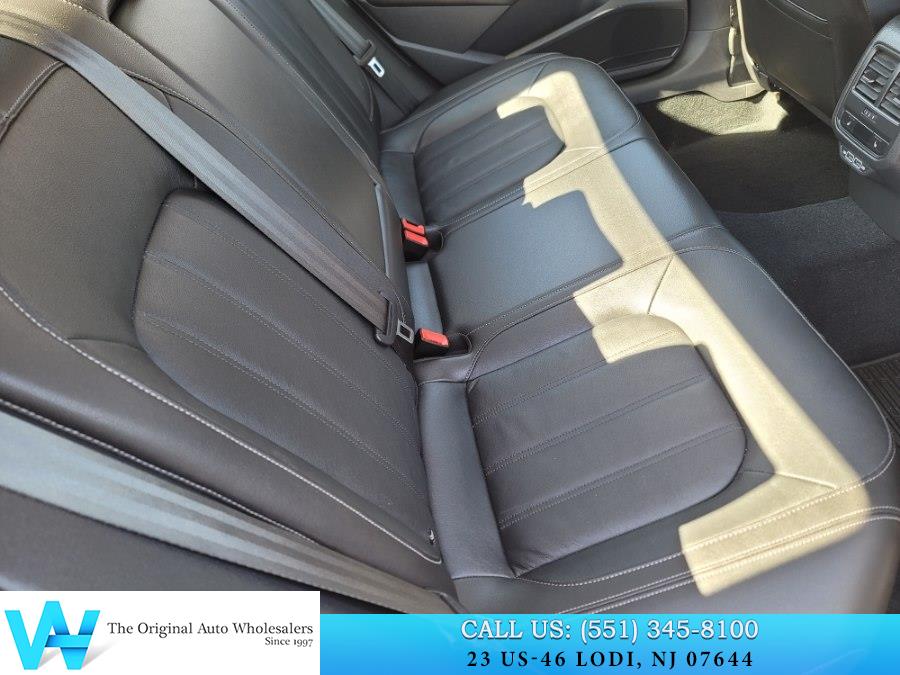 2020 Volkswagen Passat SEL - Photo 17