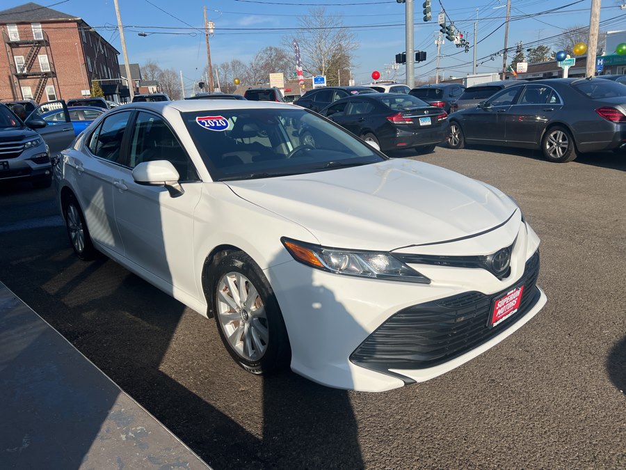 2020 Toyota Camry LE - Photo 12