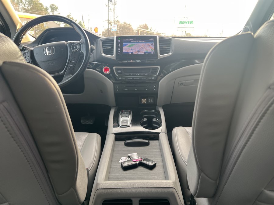 2020 Toyota Camry LE - Photo 47