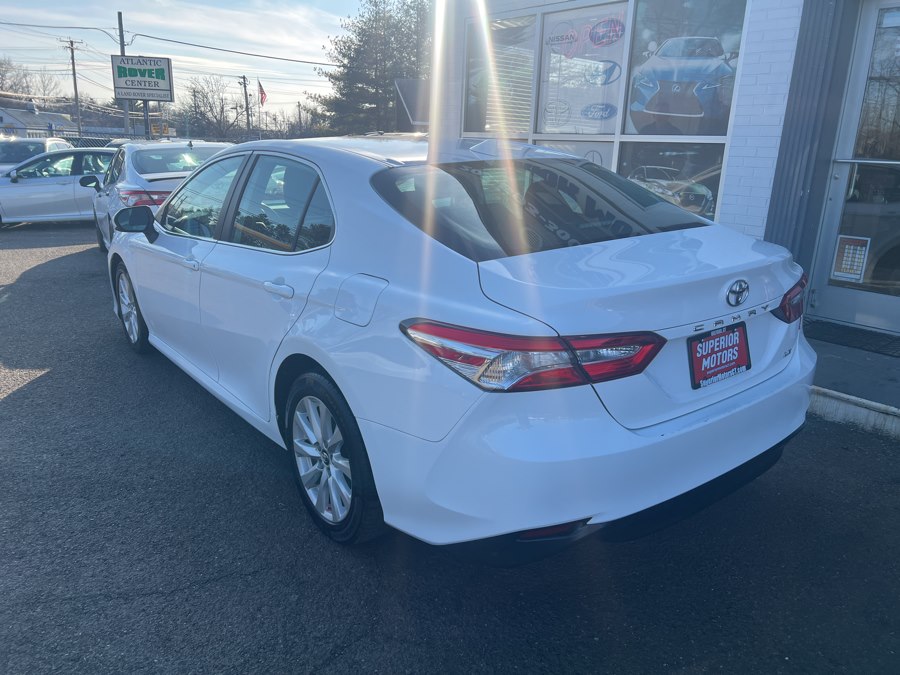 2020 Toyota Camry LE - Photo 6