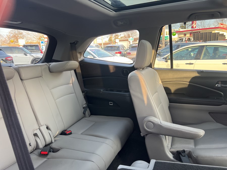 2016 Honda Pilot Elite - Photo 19