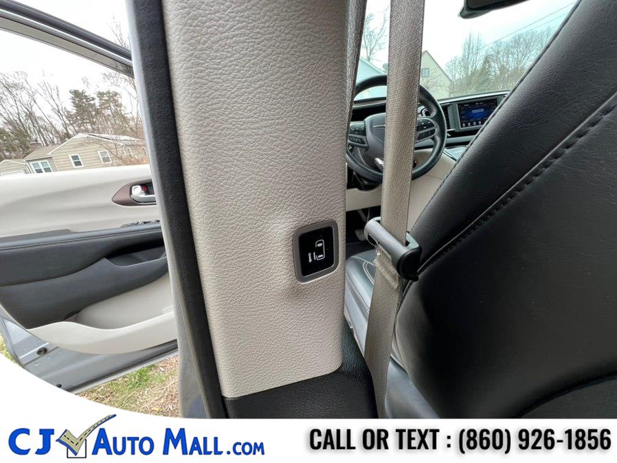 2020 Chrysler Voyager LXI - Photo 30