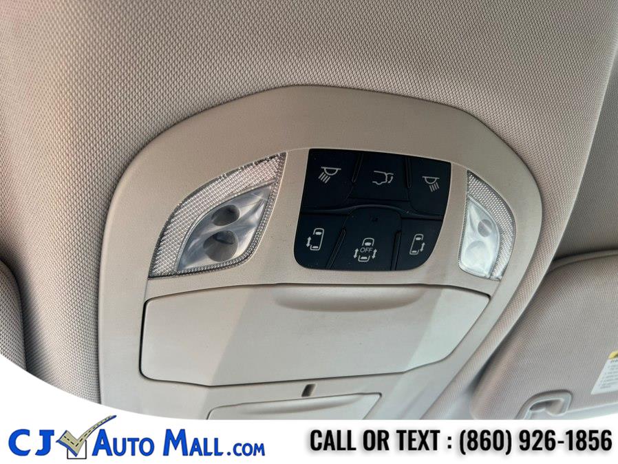 2020 Chrysler Voyager LXI - Photo 25