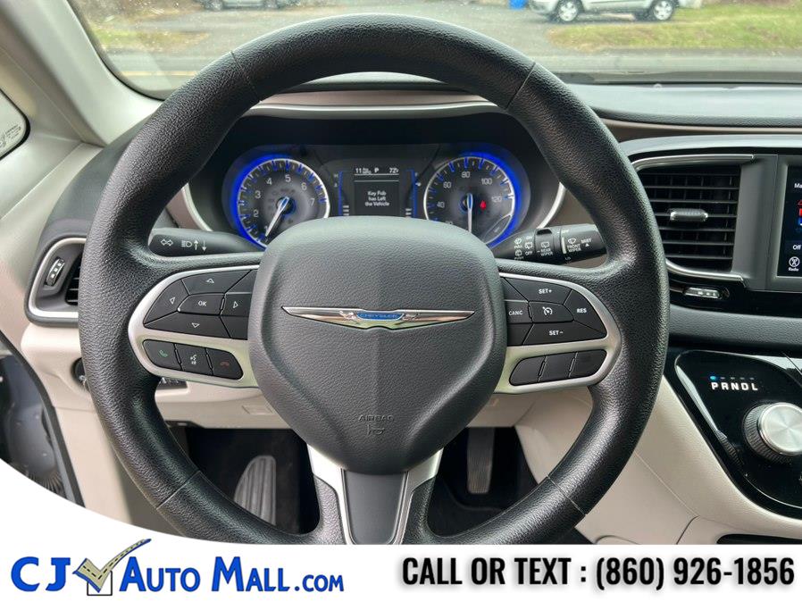 2020 Chrysler Voyager LXI - Photo 17