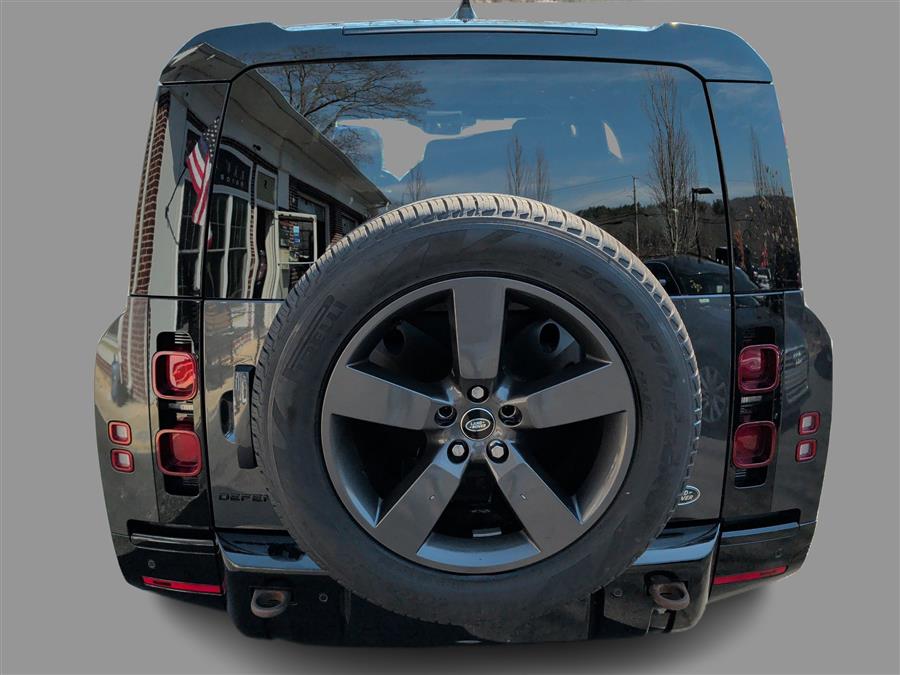 2023 Land Rover Defender X-Dynamic SE - Photo 17