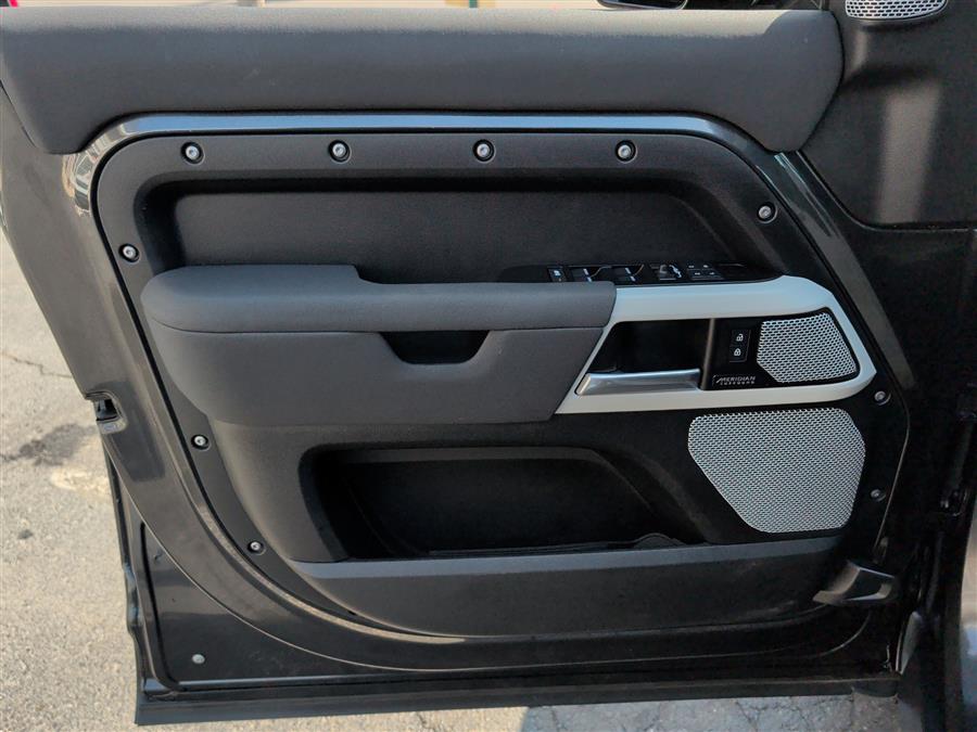 2023 Land Rover Defender X-Dynamic SE - Photo 29