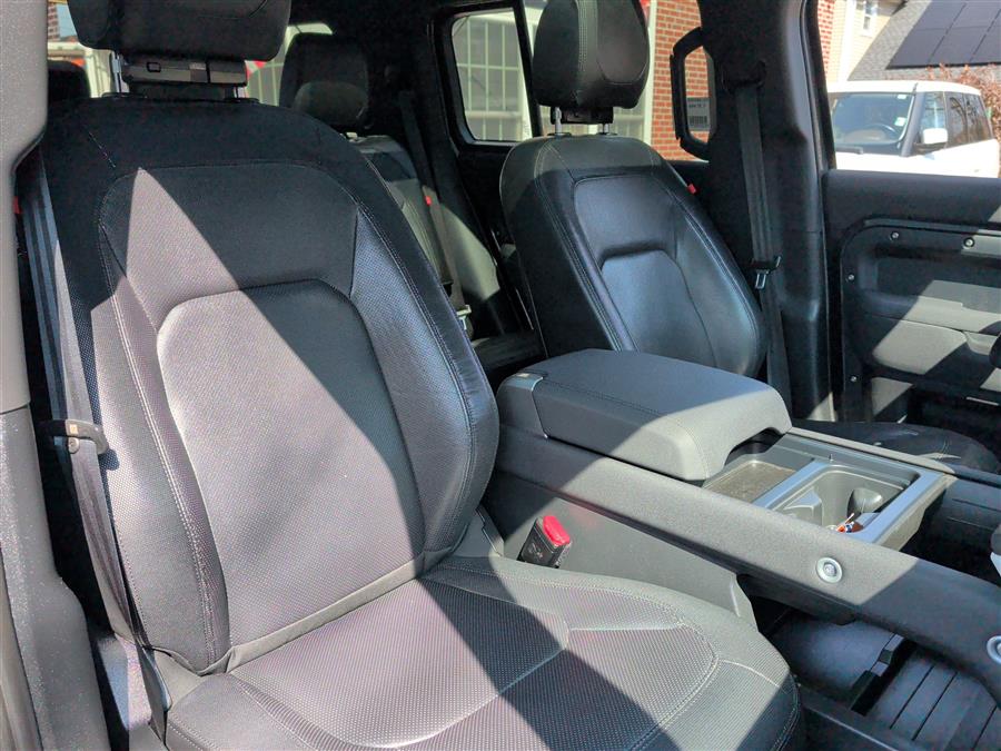 2023 Land Rover Defender X-Dynamic SE - Photo 34