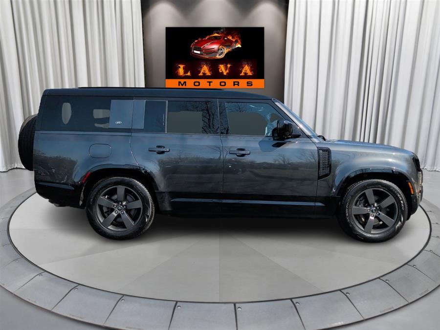 2023 Land Rover Defender X-Dynamic SE - Photo 7