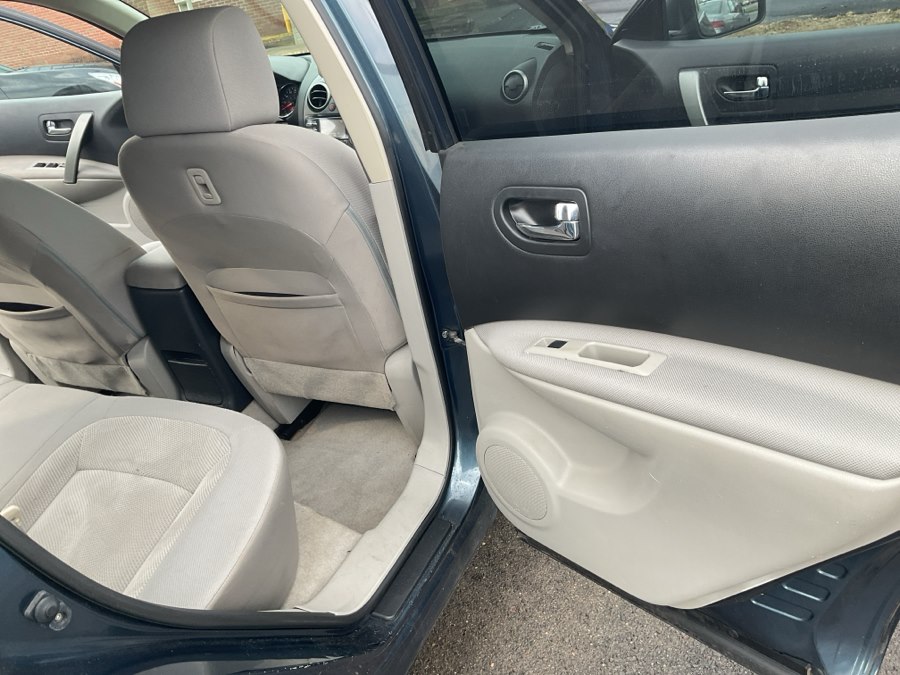 2013 Nissan Rogue S - Photo 19