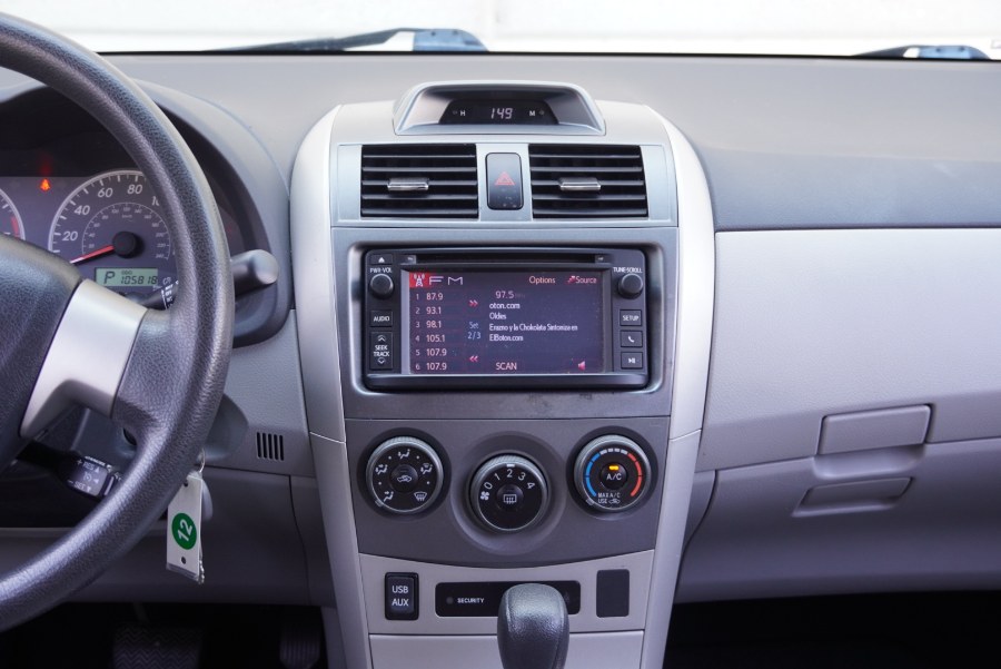 2013 Toyota Corolla LE - Photo 12
