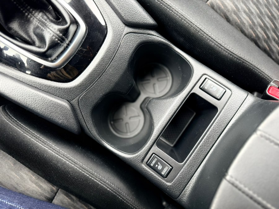 2017 Nissan Rogue SV - Photo 27